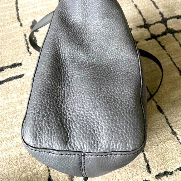 Michael Kors Pebbled Leather Gilmore Tote - Picture 2 of 8